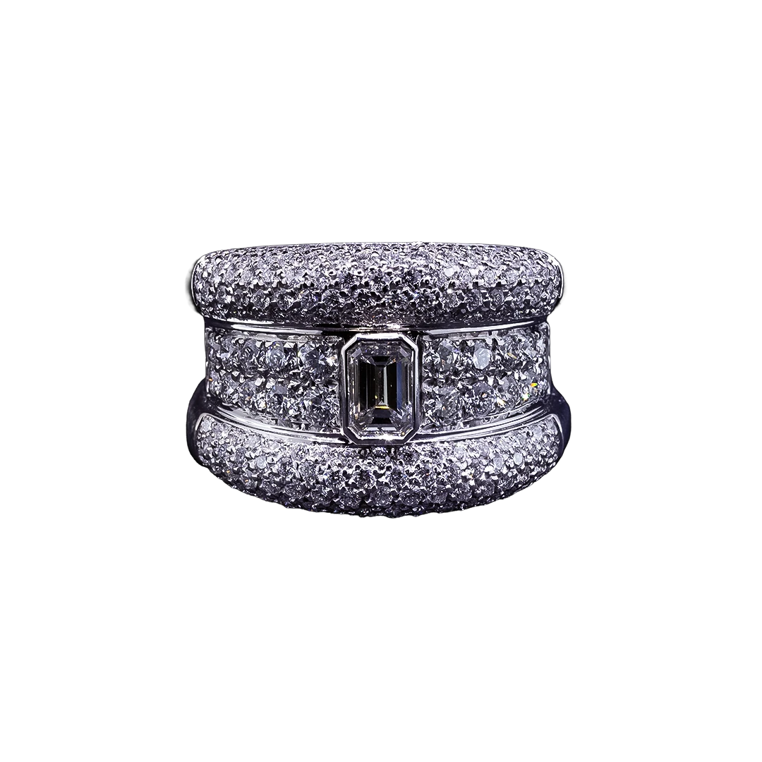 Diamond ring 3.80 ct by Italian brand Ambrosi