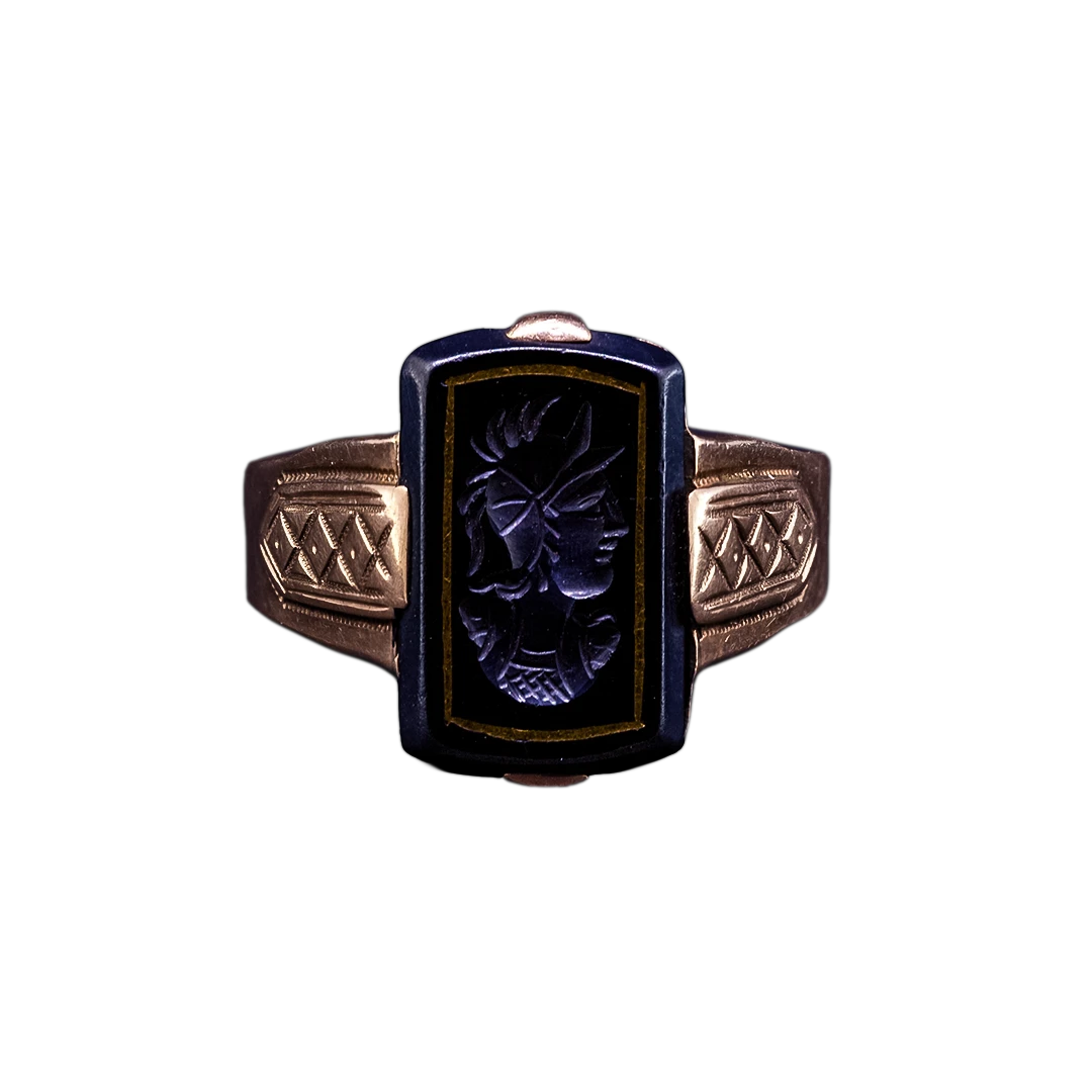 Gold signet ring with black onyx, Art Deco 1930s.