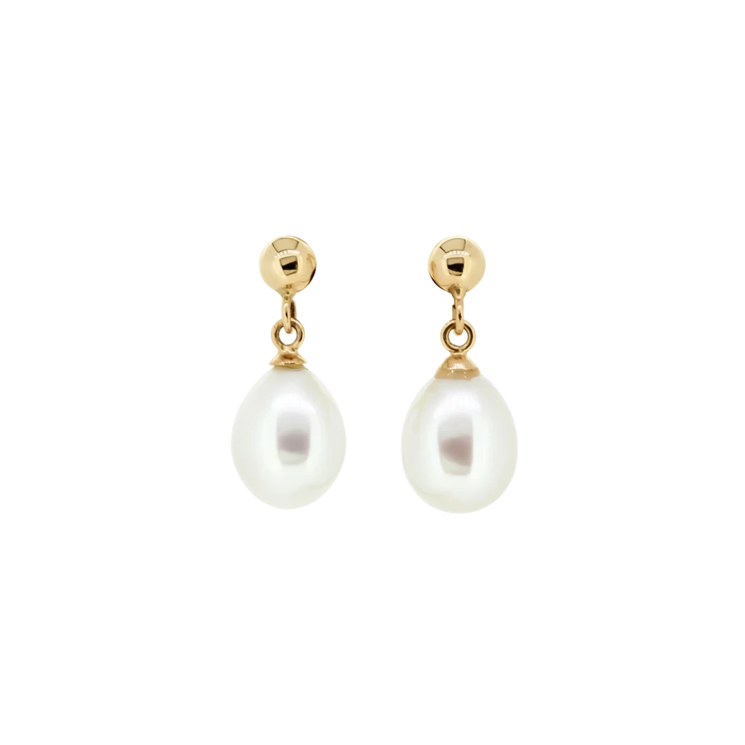 Gold earrings with oval pearls