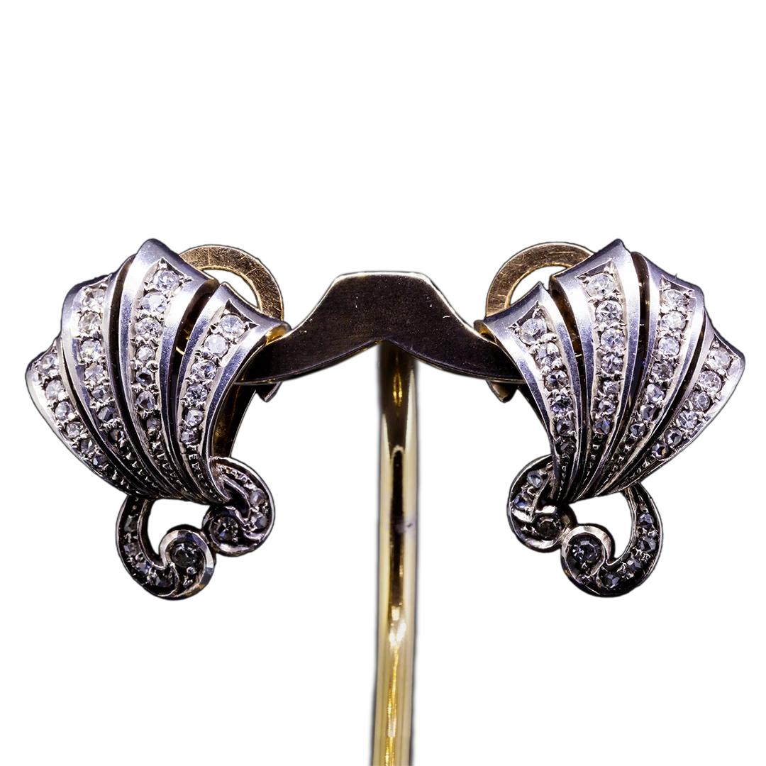 Złoto - srebrne klipsy Retro w kształcie muszli z diamentami 0.76 ct