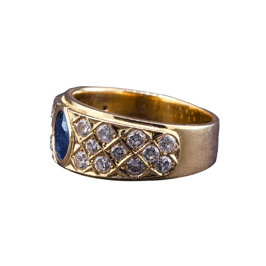 Gold signet ring with sapphire and brilliant-cut diamonds, handmade, Vintage
