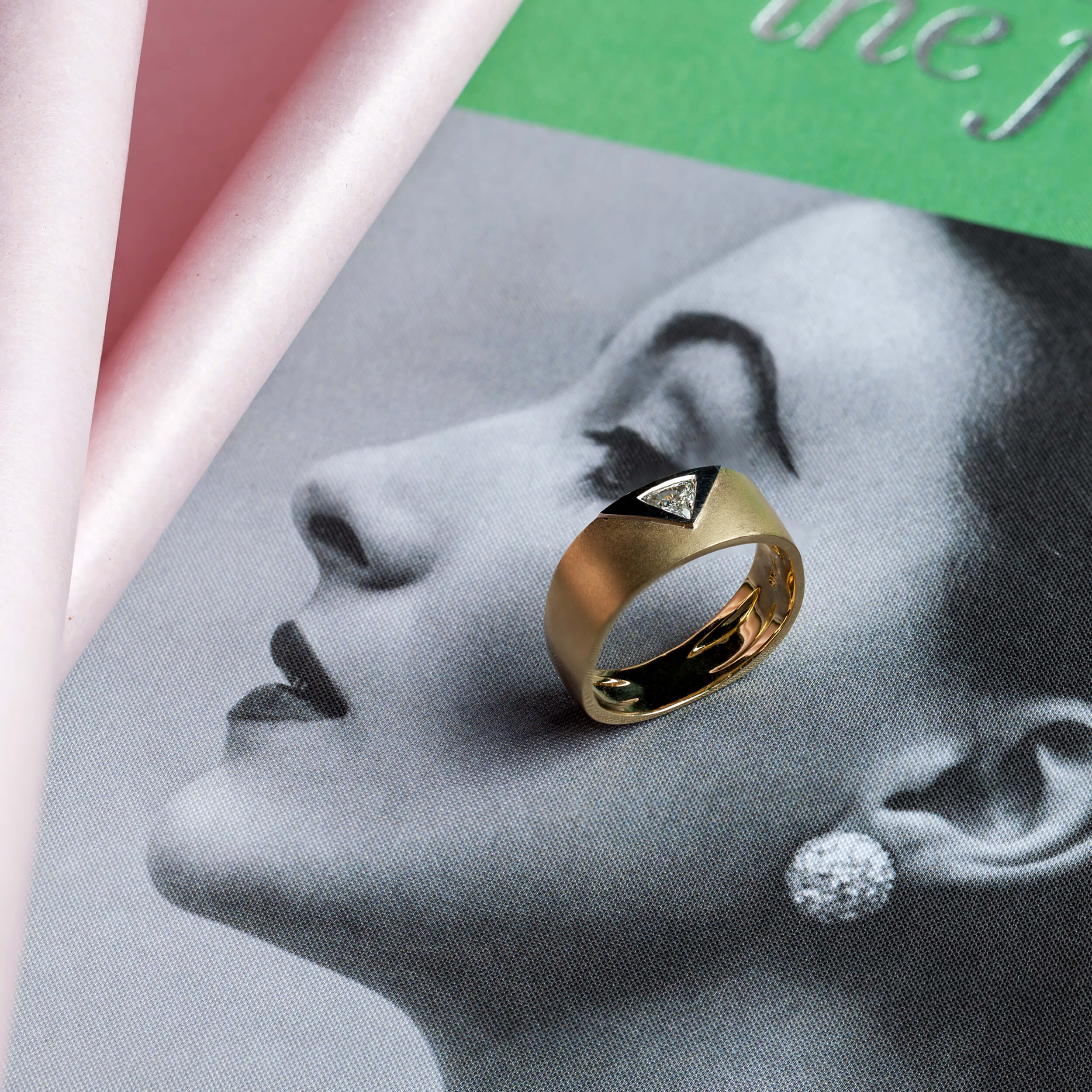 Gold signet ring with a 0.48 ct triangular cut diamond, Vintage