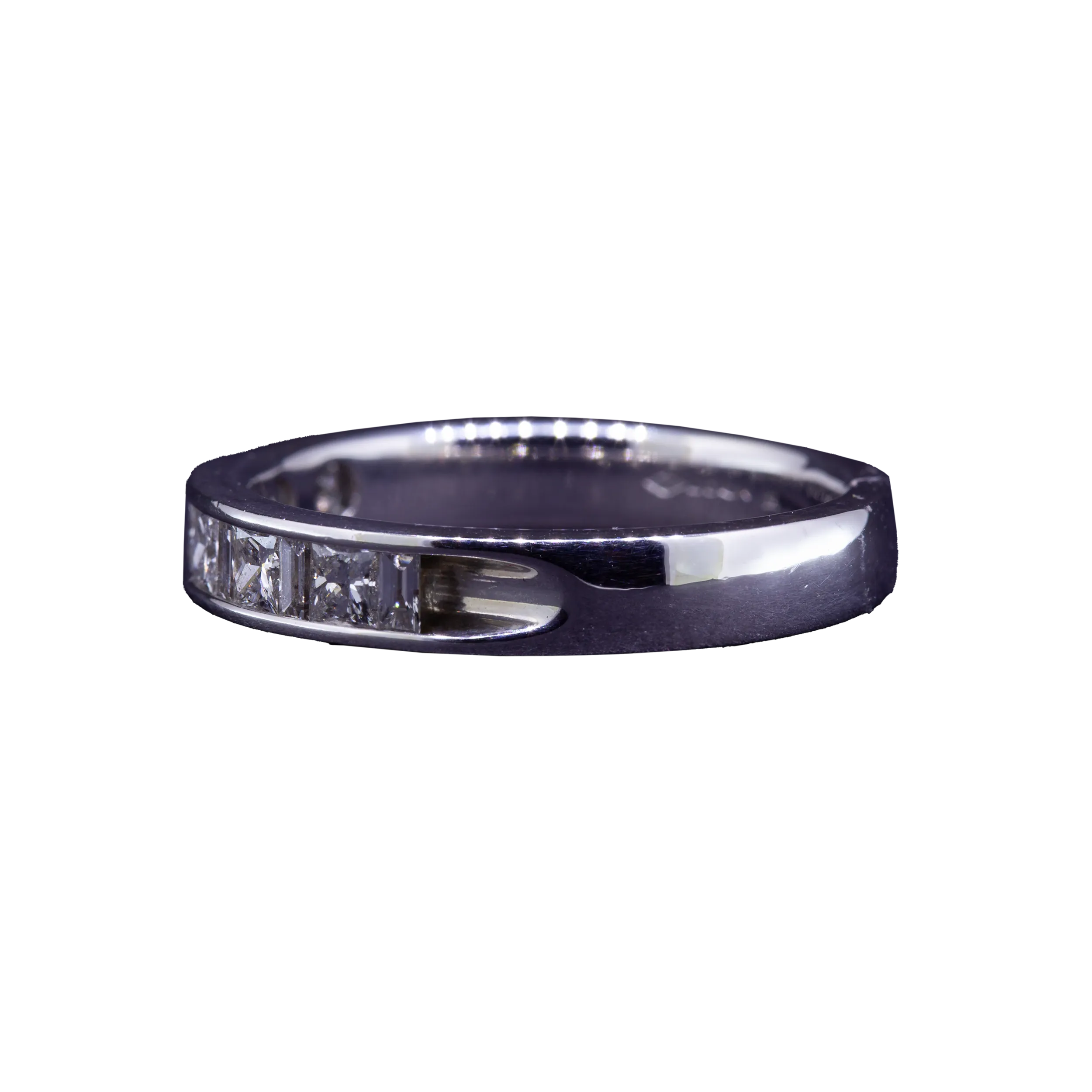 Platinum diamond ring, London, 2009