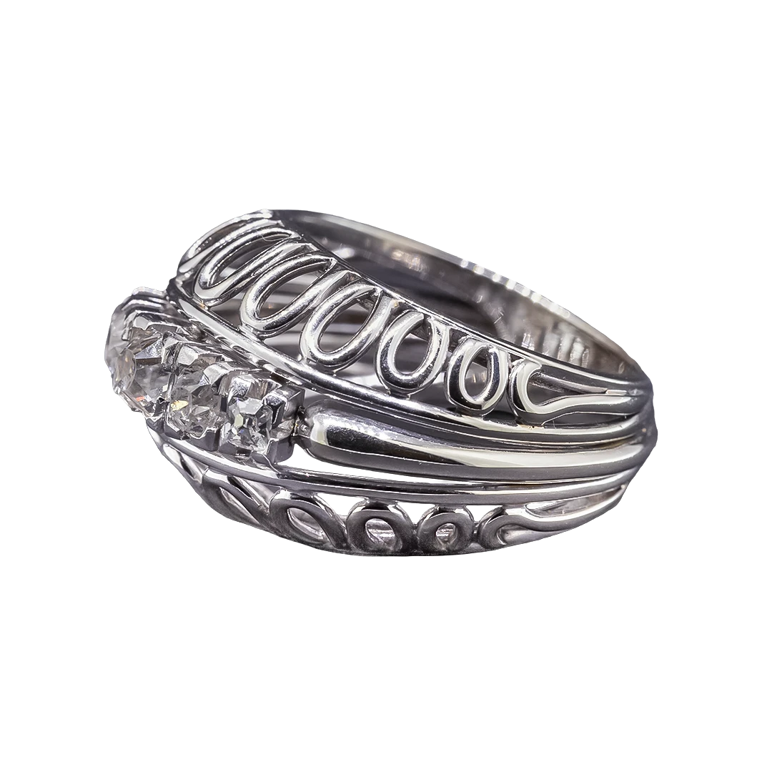 Platinum and gold ring with diamonds from the 1940s/50s, Paris
