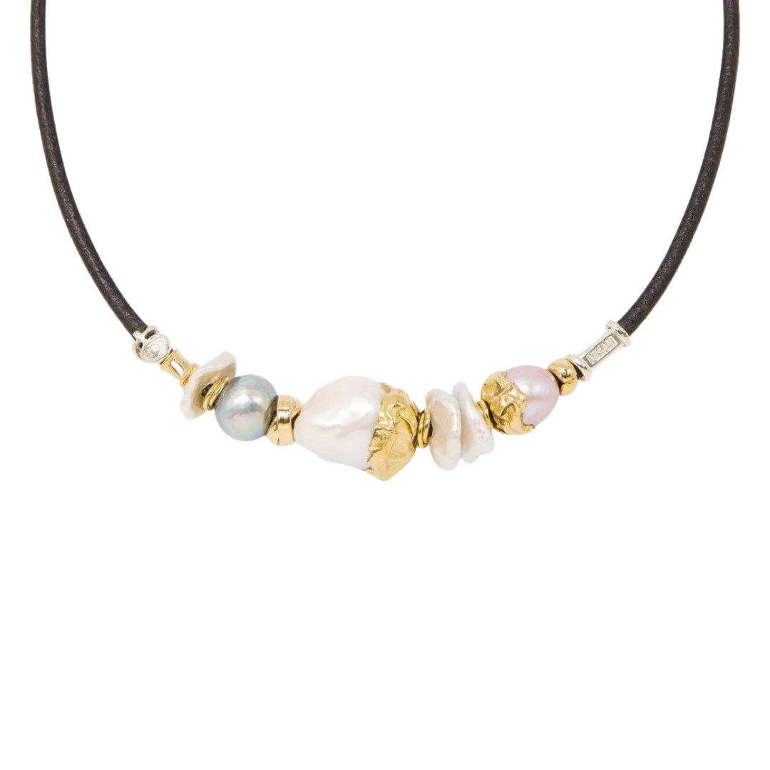 Leather necklace with baroque pearls and gold and silver elements