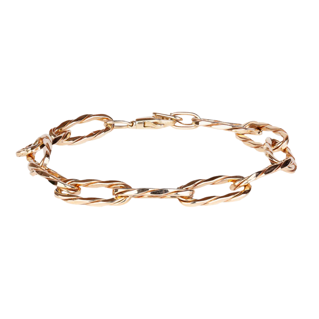 Gold chain bracelet with oval links