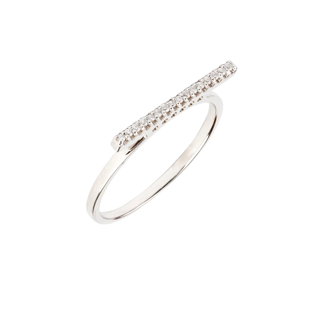 Gold ring with diamonds and pink sapphire