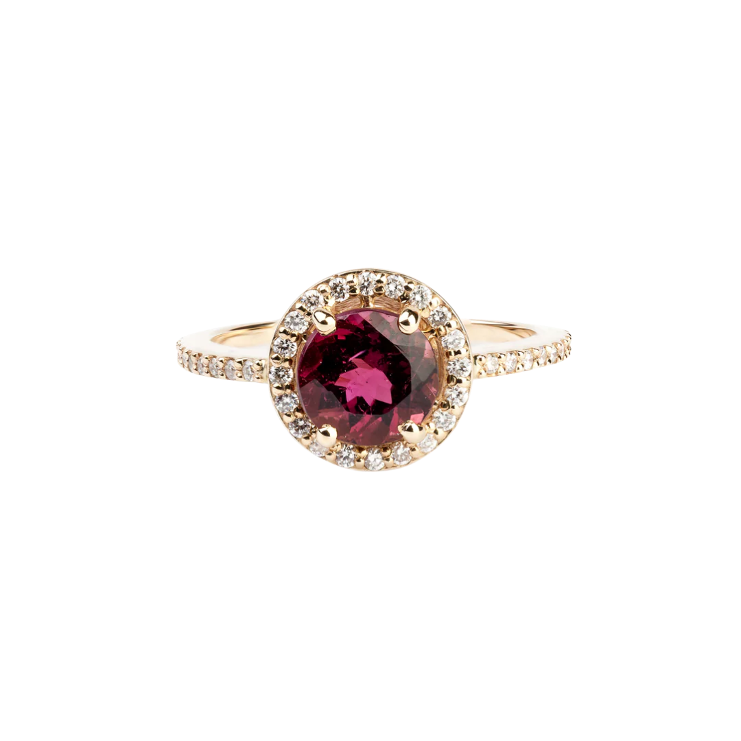 Gold ring with diamonds and tourmaline