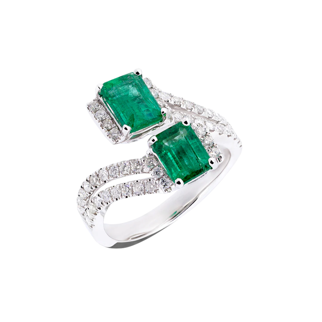 Gold ring with emeralds and diamonds