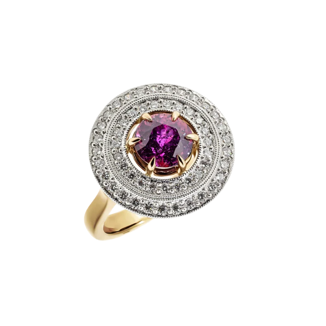 Gold ring with 2 ct pink sapphire and diamonds