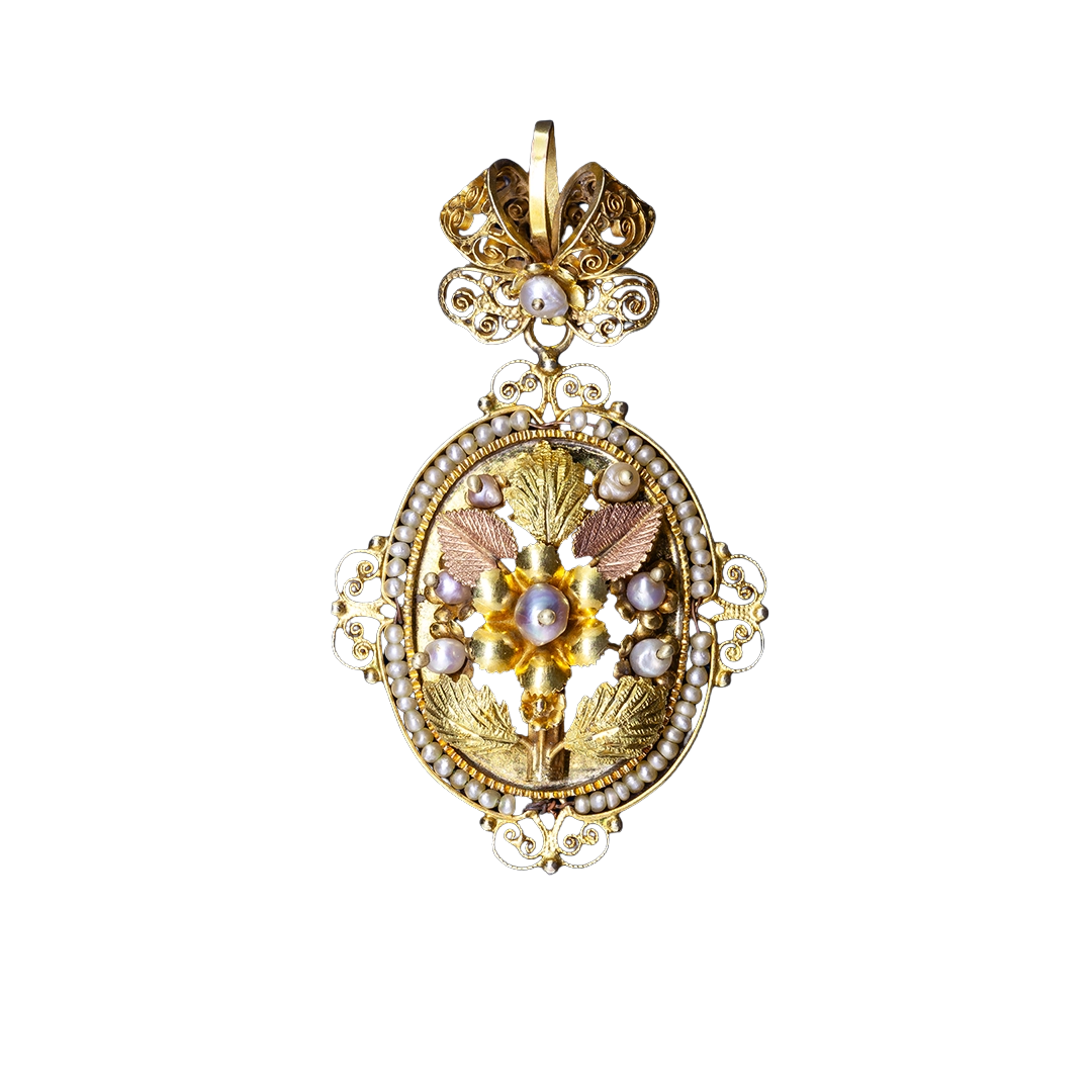 Edwardian gold pendant with pearls