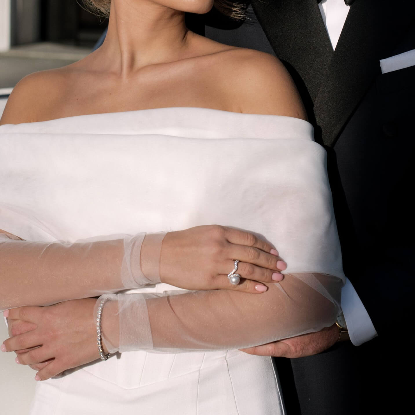 Złoty pierścionek Seafood z perłą słonowodną South Sea i brylantami