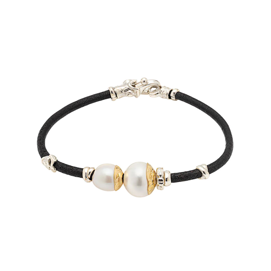 Leather bracelet with pearls and gold and silver elements