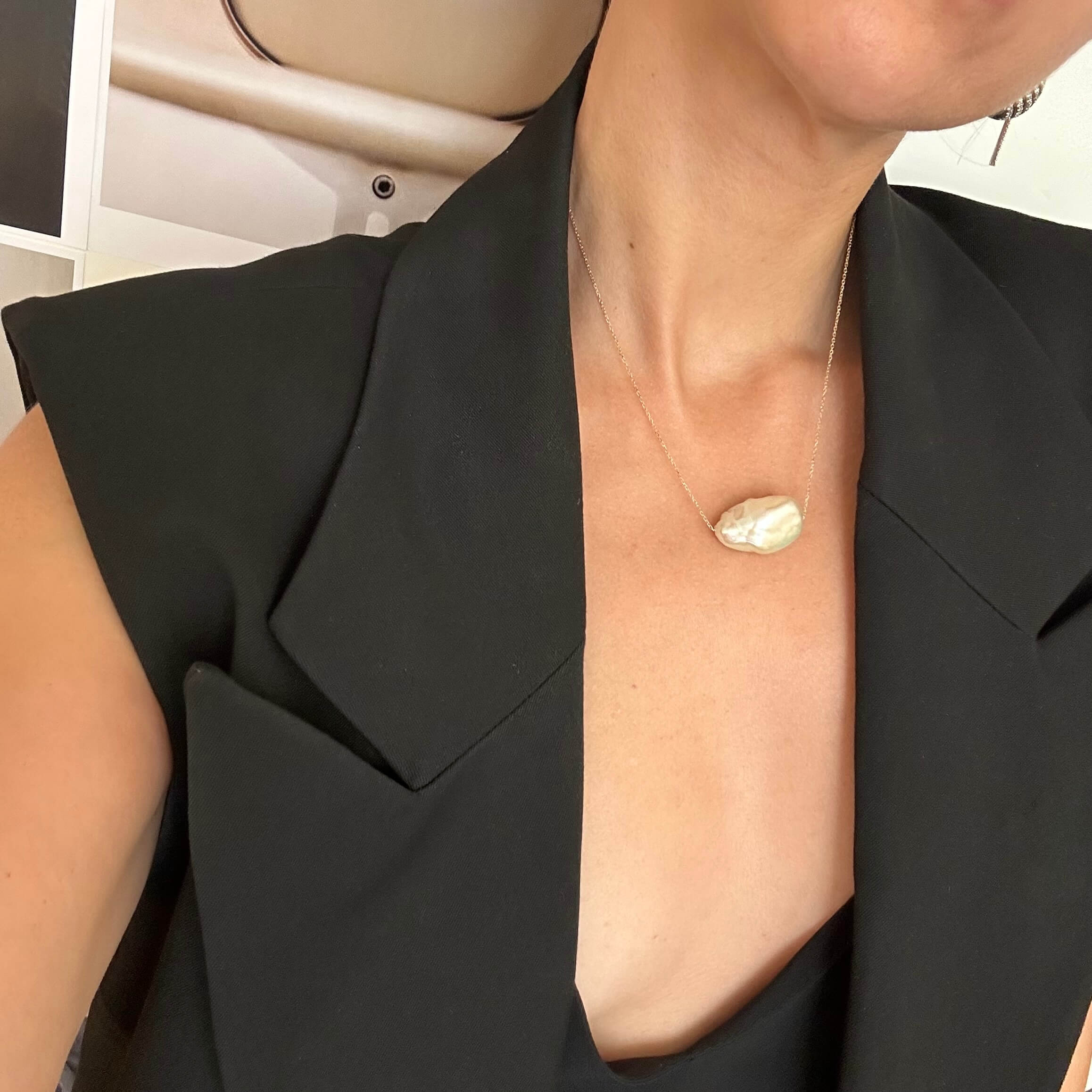 Złoty naszyjnik Seafood z dużą perłą kometową