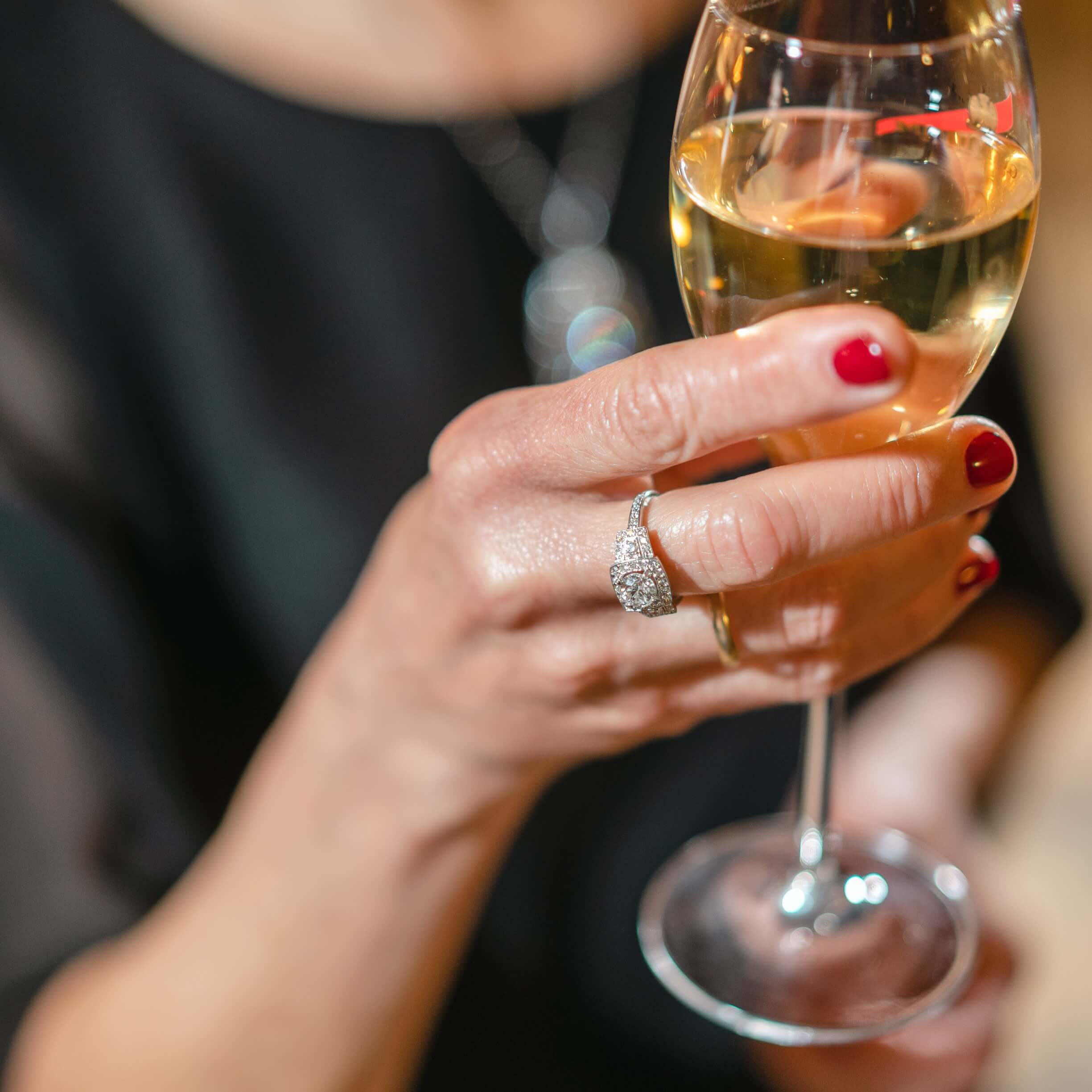 Złoty pierścionek zaręczynowy z brylantami 1.65 ct