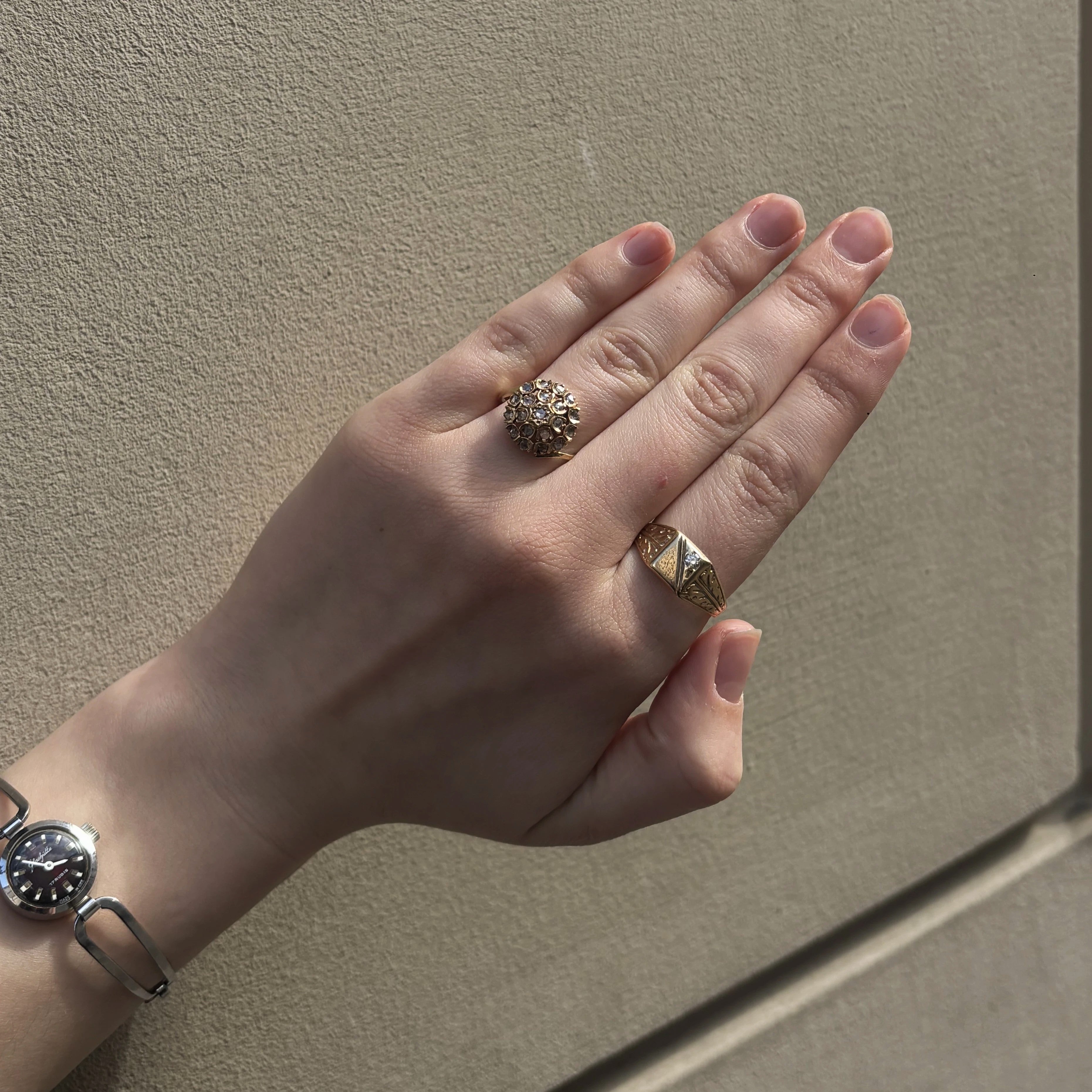 Gold ring with diamond rosettes, Vintage