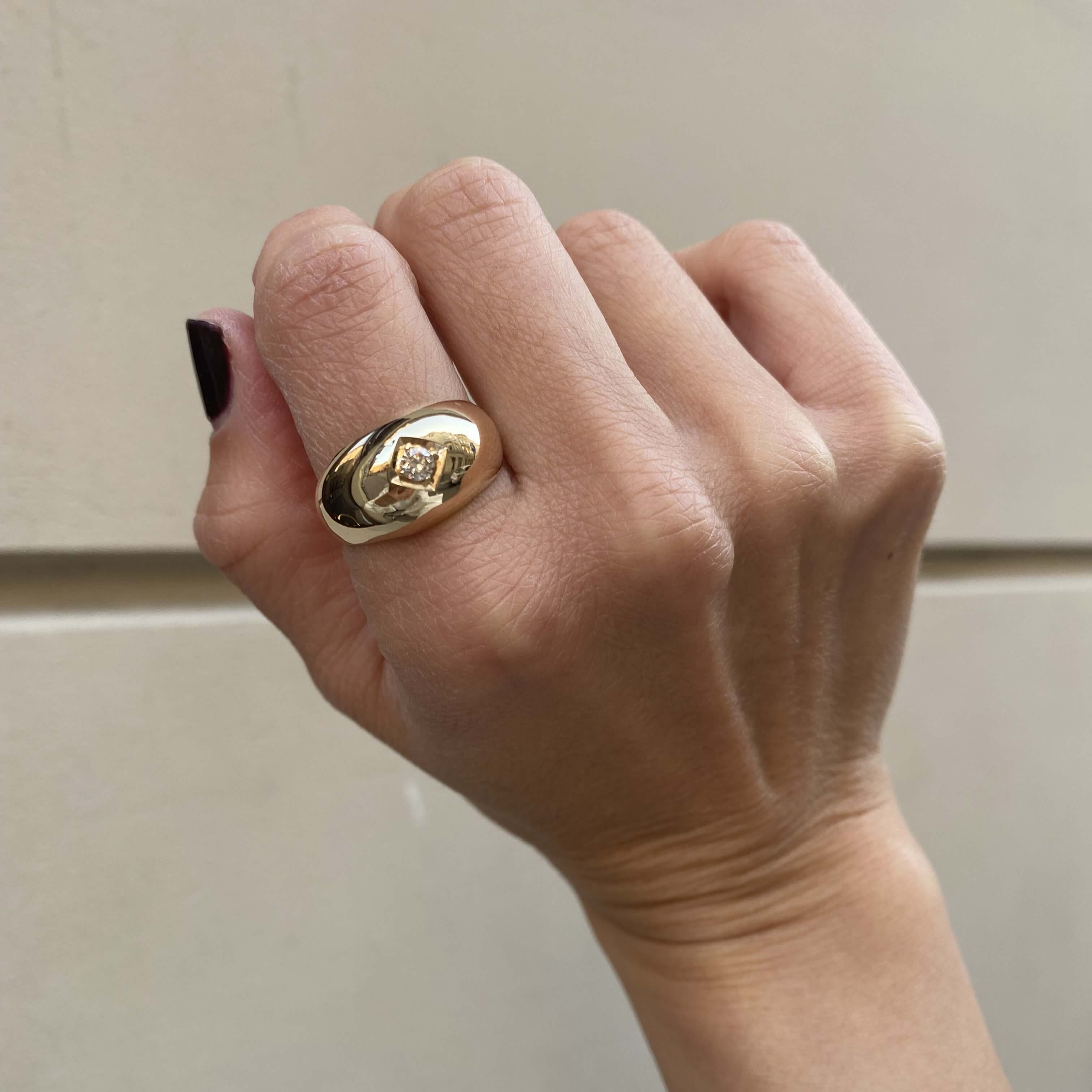 Złoty sygnet Bubble Ring z brązowym diamentem