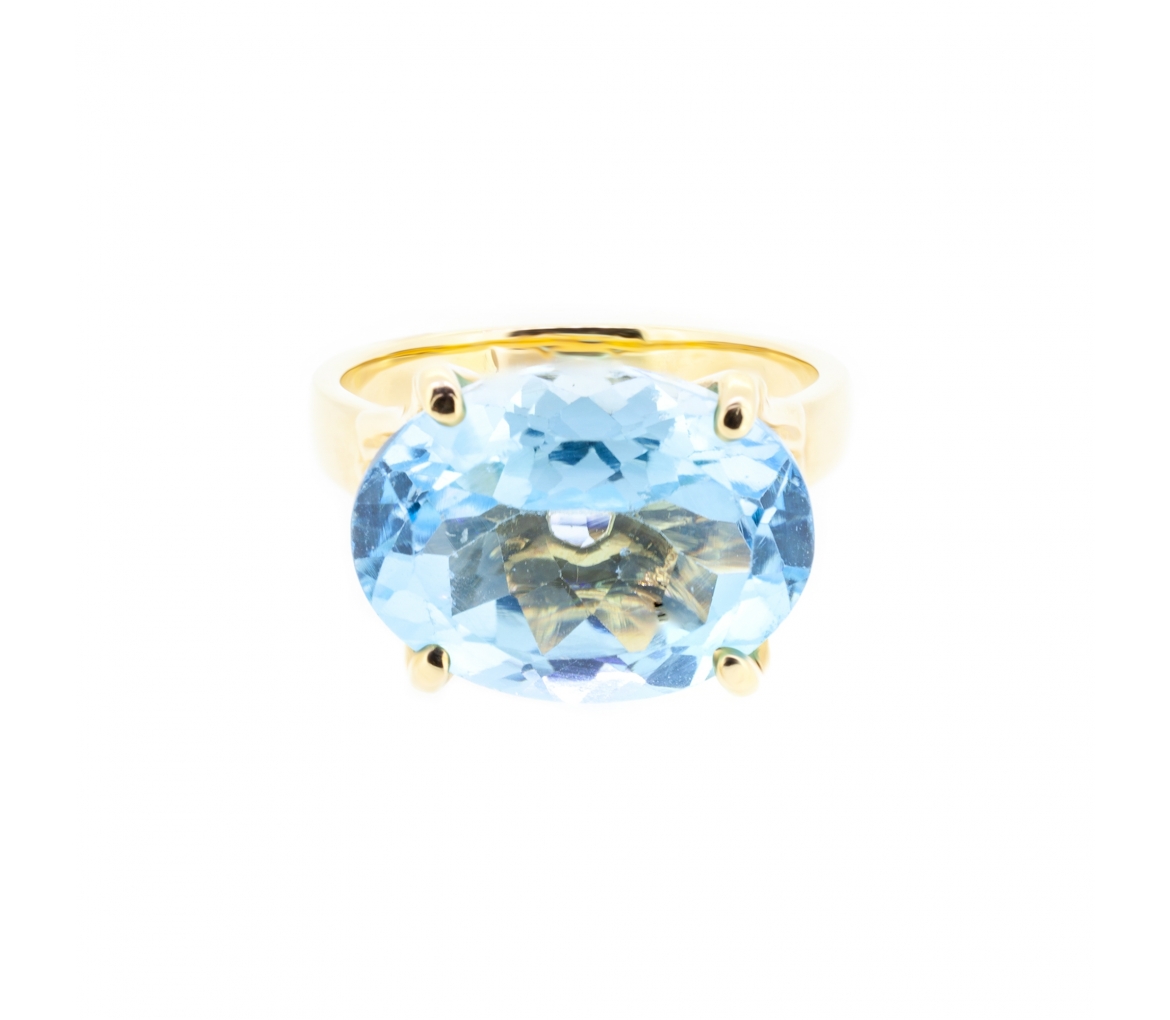 Gold ring with oval topaz - 1