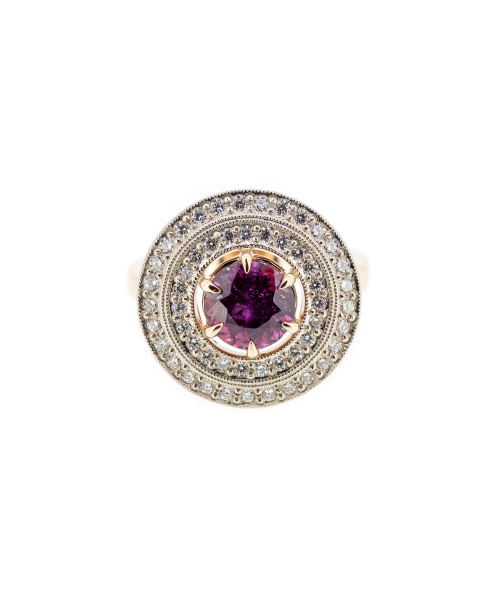 Gold ring with pink sapphire and diamonds - 1