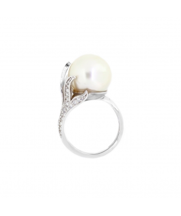 Gold ring with South Sea pearl and diamonds - 3