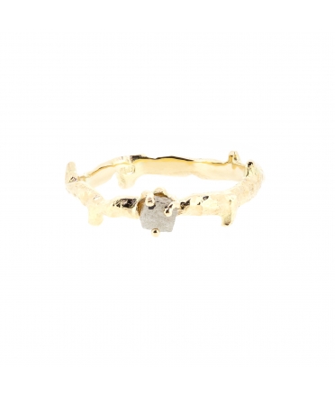 Handcrafted gold ring with rough diamond - 1