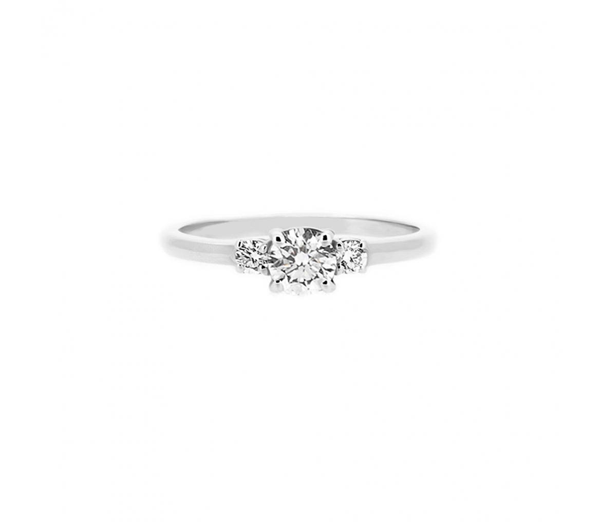 Gold engagement ring with diamonds - 1