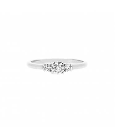 Gold engagement ring with diamonds - 1