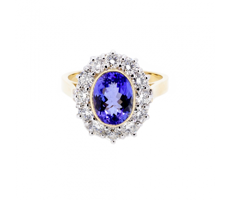 Gold ring with oval tanzanite and diamonds - 1