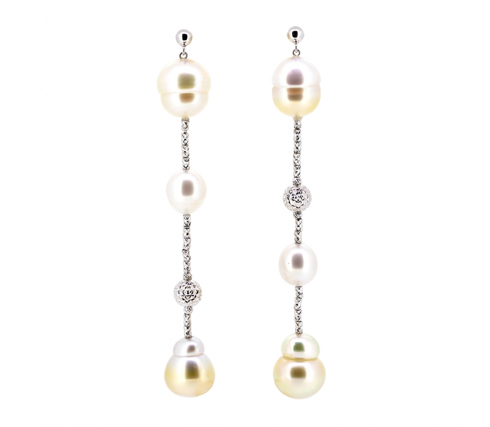 Gold stud earrings with south sea pearls - 1