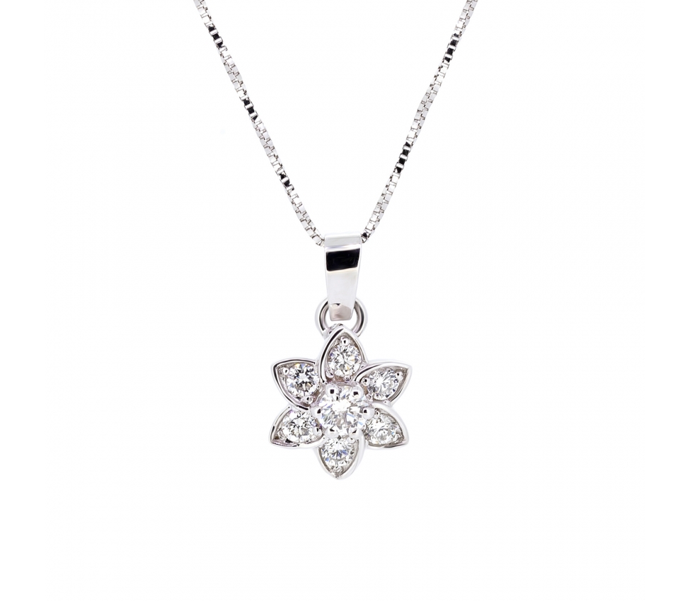 Diamond flower pendant - 1