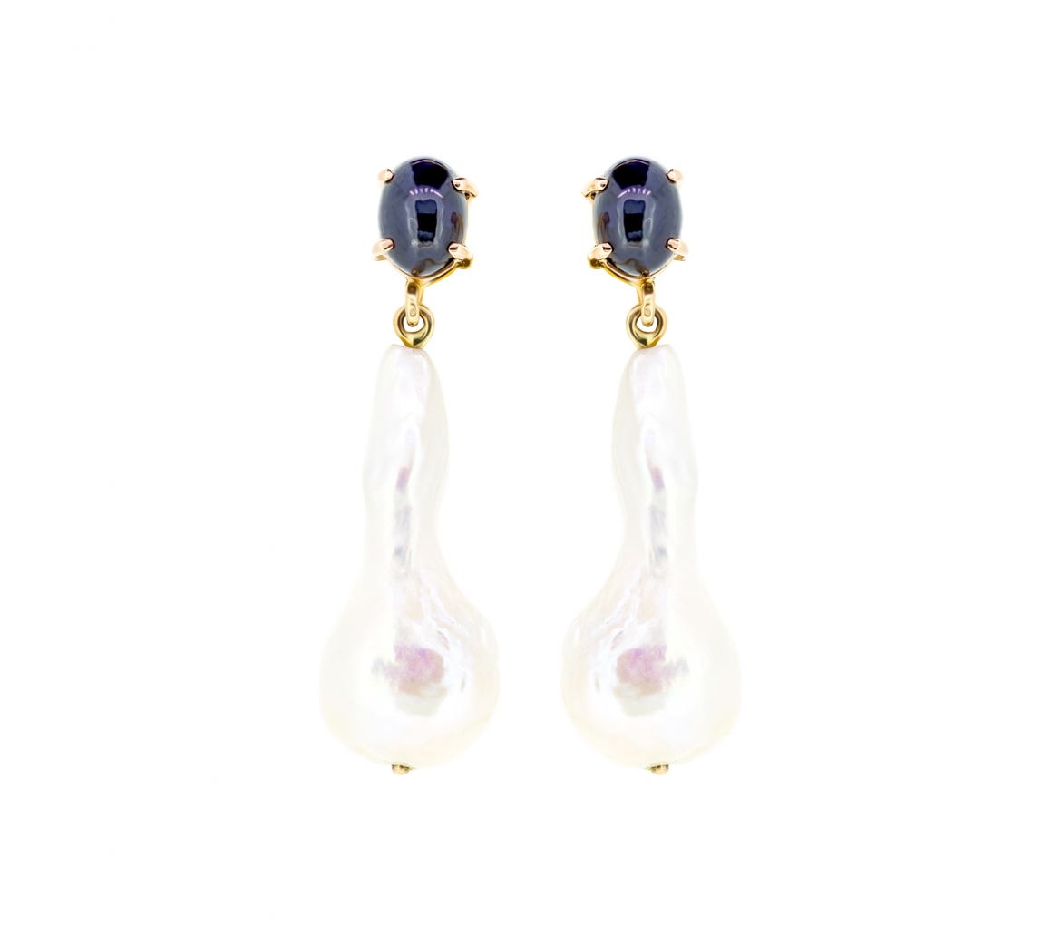 Gold stud earrings with baroqe pearl and sapphires - 1