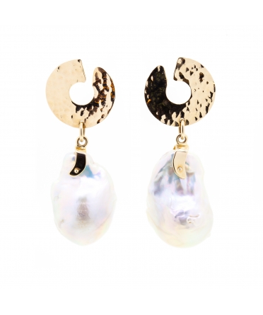 Gold stud earrings with big baroque pearls Seafood - 1