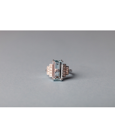 Gold ring with aquamarine and diamonds - 6