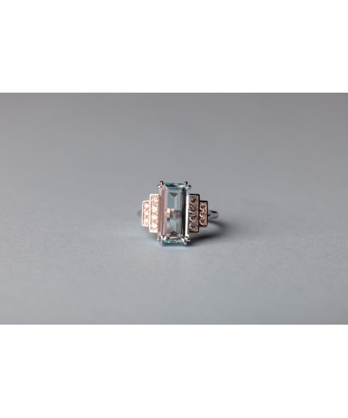 Gold ring with aquamarine and diamonds - 6