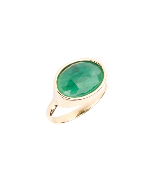 Gold ring with a faceted emerald - 2