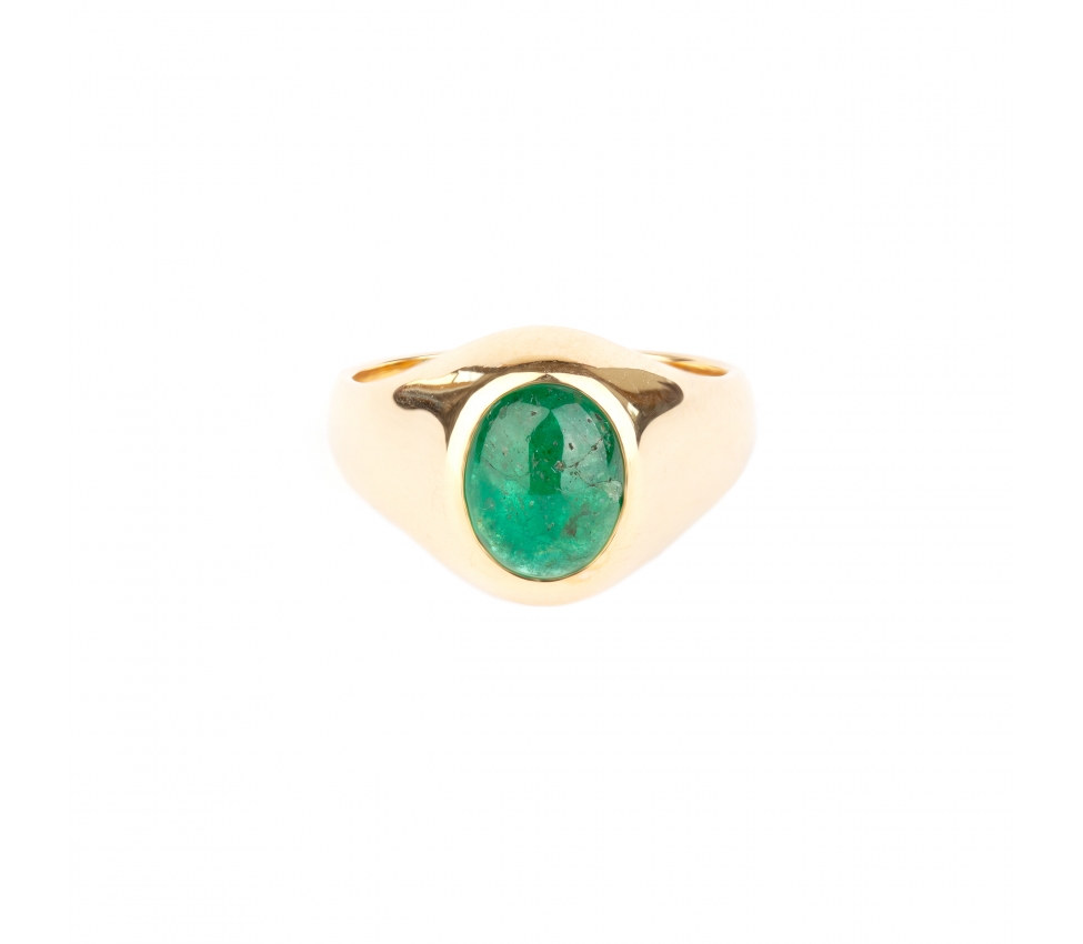 Gold signet ring with cabochon cut emerald - 1