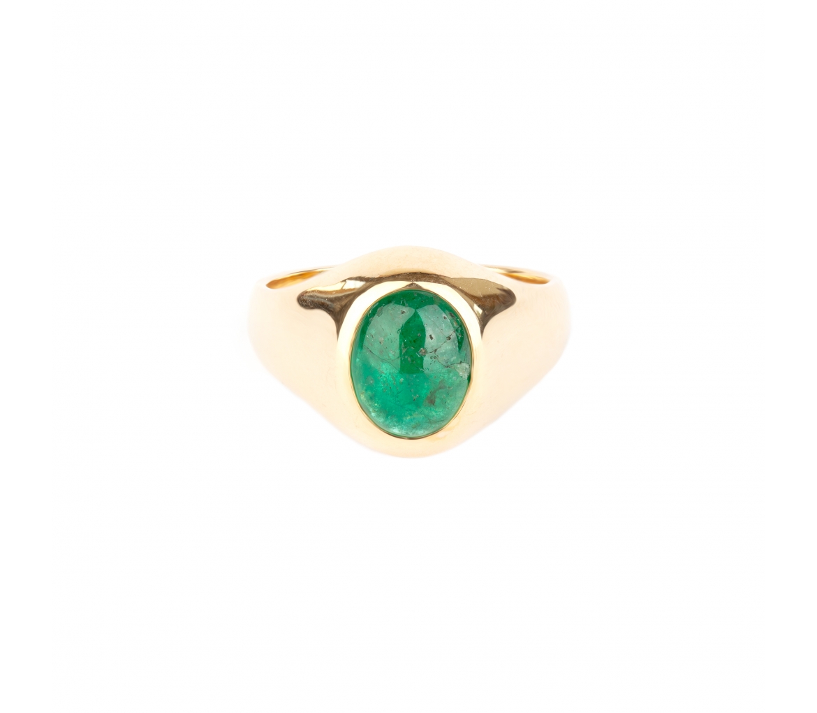 Gold signet ring with cabochon cut emerald - 1