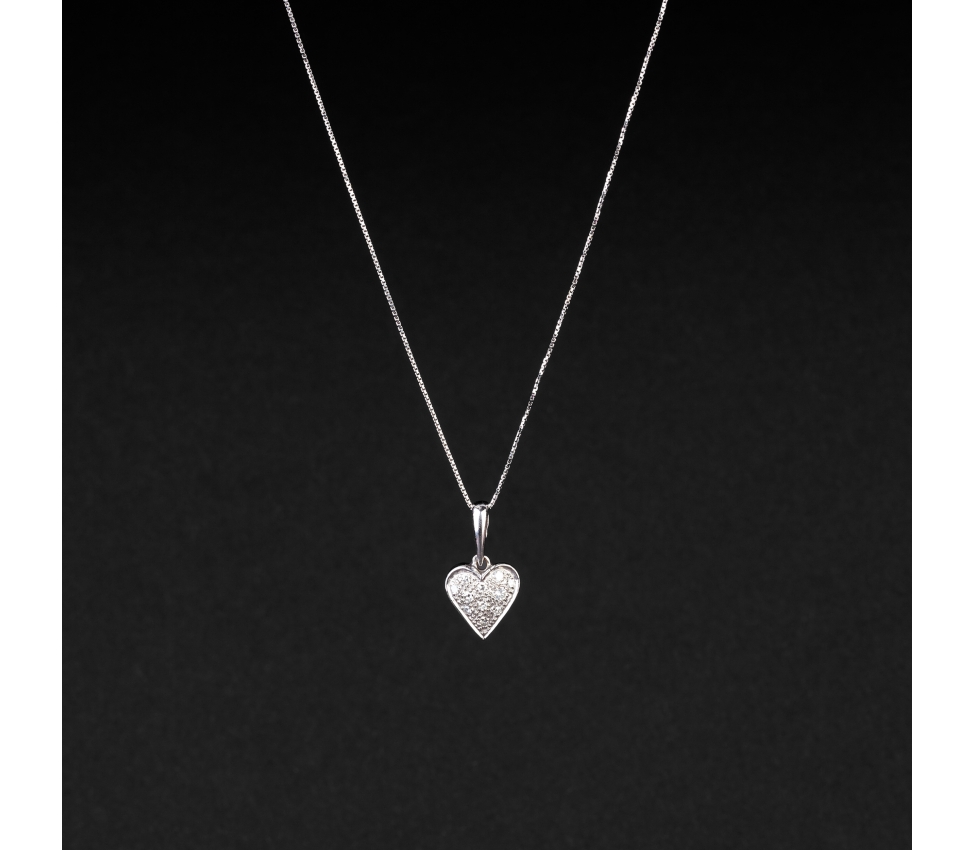 Gold heart necklace with diamonds - 1