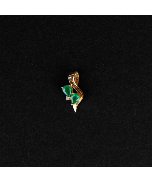 Gold pendant with emerald - 1