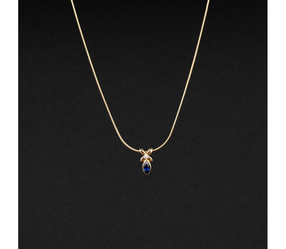 Gold Maison Birks necklace with sapphire and diamond - 1