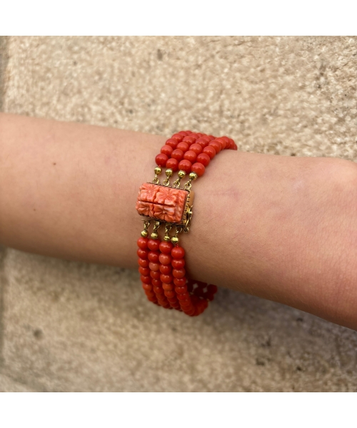 Gold bracelet with carved coral, 1930s - 2