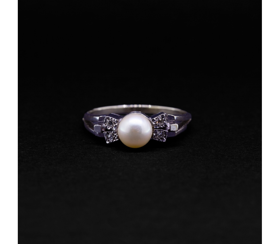 Gold ring with pearl and diamonds, vintage - 1