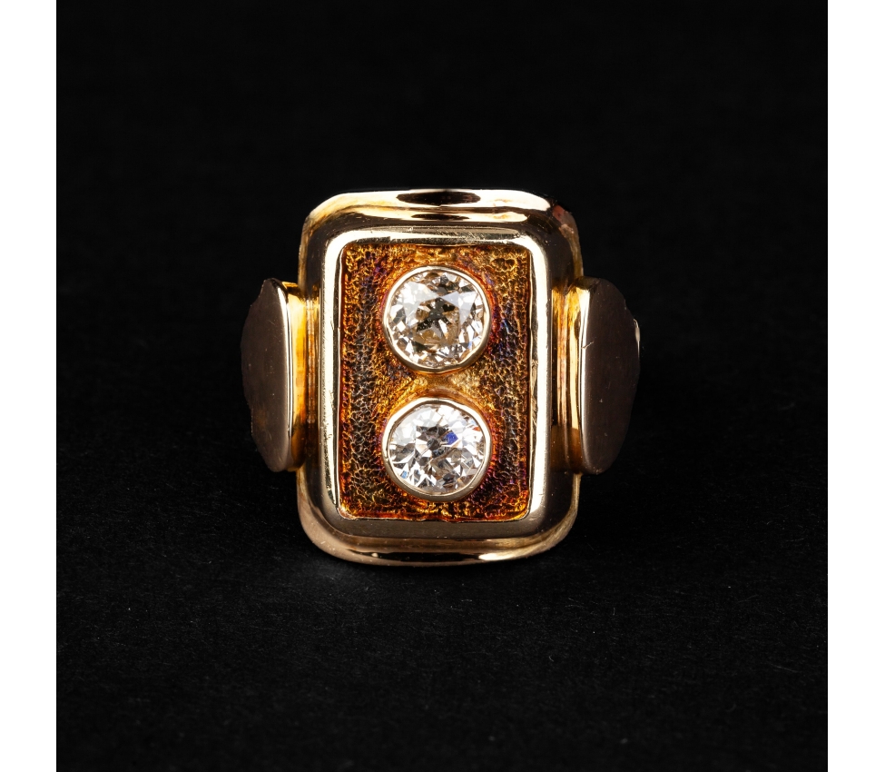 1960s gold signet ring with diamonds - 1