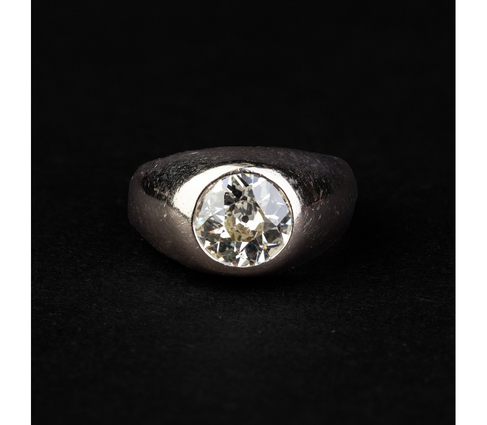 Gold signet ring with 2ct diamond - 1