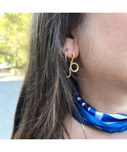 Goldplated snake earring made of bronze I - 2