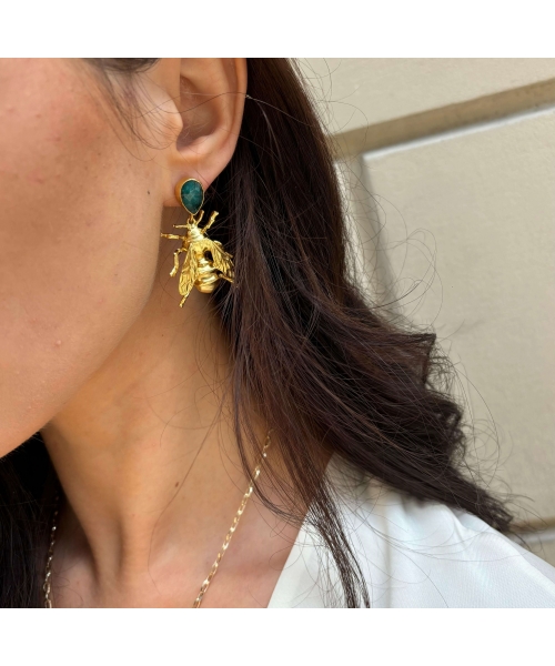 Goldplated bee bronze earrings with emerald - 2