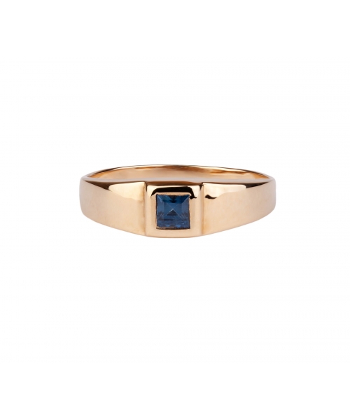 Gold signet ring with sapphire - 1