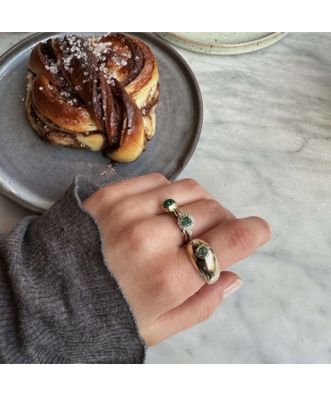 Gold signet ring with emerald - 4