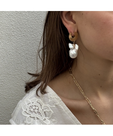 14K Gold Stud Earrings with Big Baroque Pearls Seafood - 4