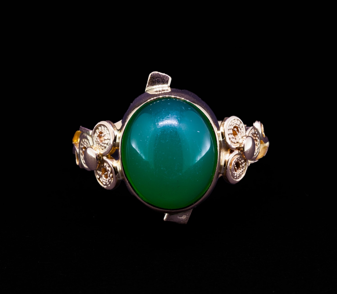 14K Gold, Ring with Green Onyx, Handcrafted Filigree, Vintage - 1